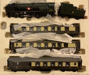 R2300 Bournemouth Belle Train Pack
