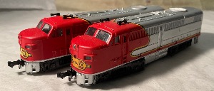 Santa Fe Diesel Set  Loco + Dummy Alco FA-2