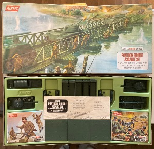 Airfix Pontoon Bridge Assault Set 