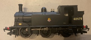 R1126 J83 Tank BR Black 68478 DCC Fitted