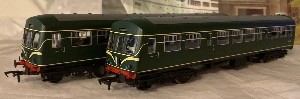 32-285 Class 101DMU BR Green with speed whiskers