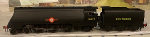 R3717 SR Merchant Navy Aberdeen Commonwealth 2IC7