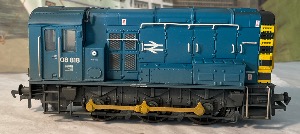 32-115B Class 08 Shunter 08818 BR Blue Wasp Stripes