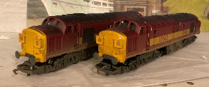 R2255 EWS Co-Co Diesel Class 37 Loco & Dummy Set