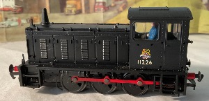 31-335 04 Diesel Shunter BR Black 11226