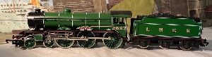 R2056 LNER Doncaster Rovers Class B17/4